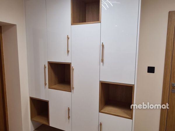 Hol i przedpokój, realizacja nr 186